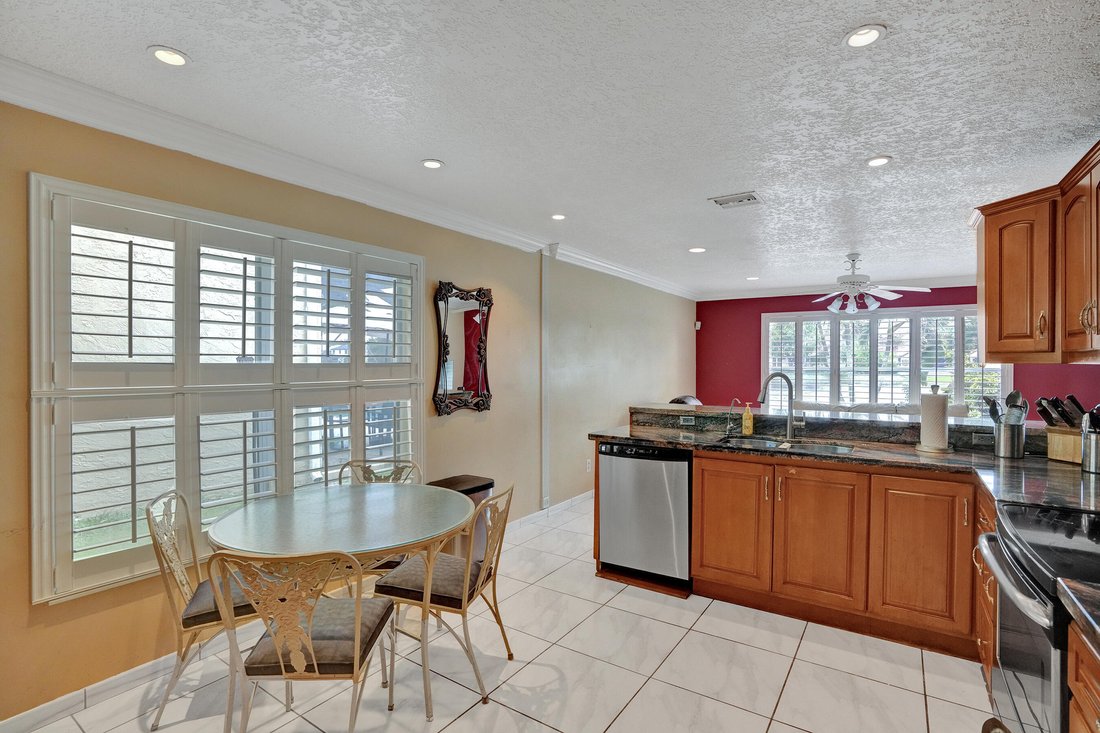 House in Miramar, Florida, United States 4 - 17859792