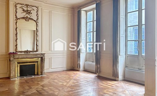 Appartement à Hôtel de Ville-Quinconce-Saint Seurin-Fondaudège, Bordeaux, France 1
