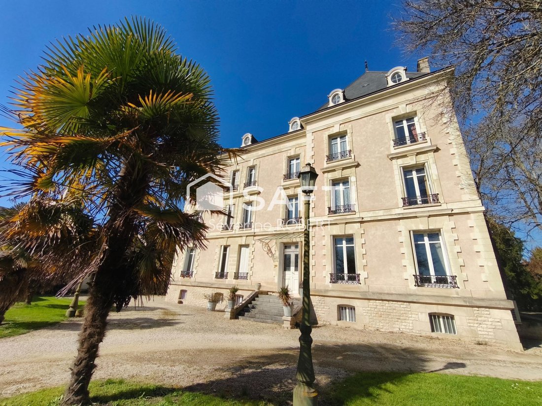 House in Entre Rte de Poitiers et Rte de Chinon, Loudun, France 3 - 17860598