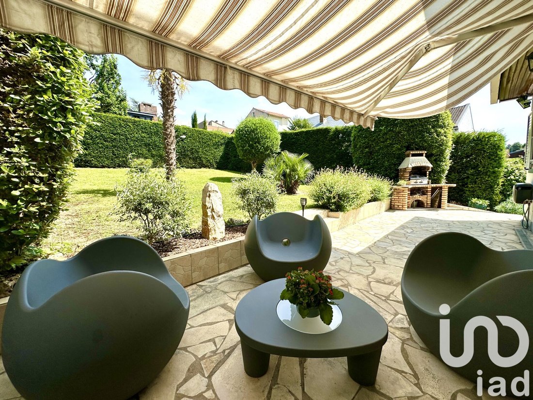 House in Cachan, Ile-de-France, France 2 - 17859580