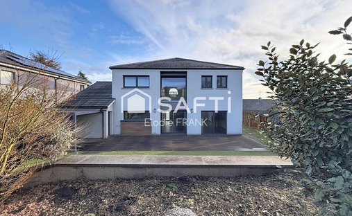 House in Breistroff-la-Grande, Grand Est, France 1