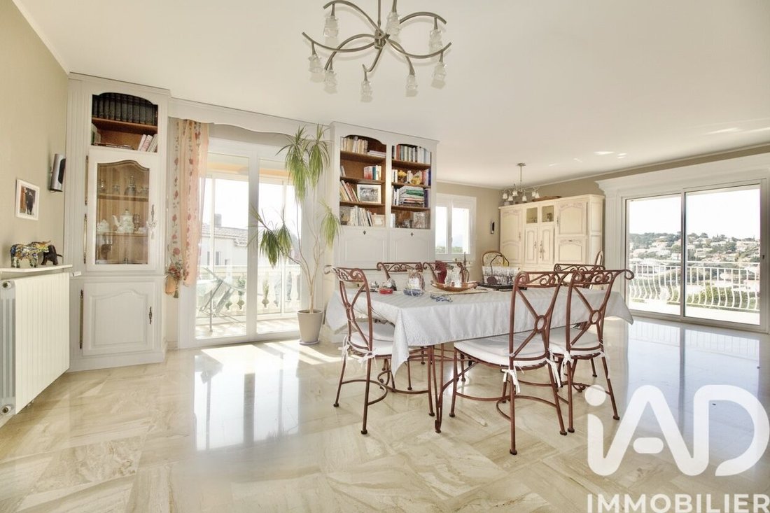 House in Carnoux-en-Provence, Provence-Alpes-Côte d'Azur, France 3 - 17362092