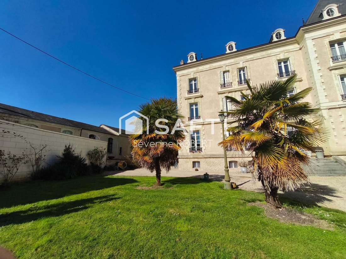 House in Entre Rte de Poitiers et Rte de Chinon, Loudun, France 2 - 17860598