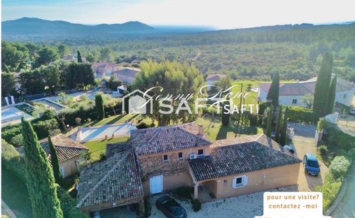 House in La Cadiere-d'Azur, Provence-Alpes-Côte d'Azur, France 1