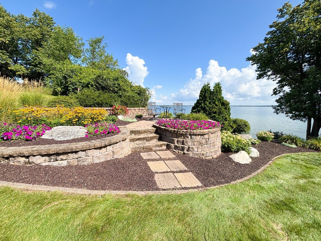 House in Battle Lake, Minnesota, United States 3 - 17438115