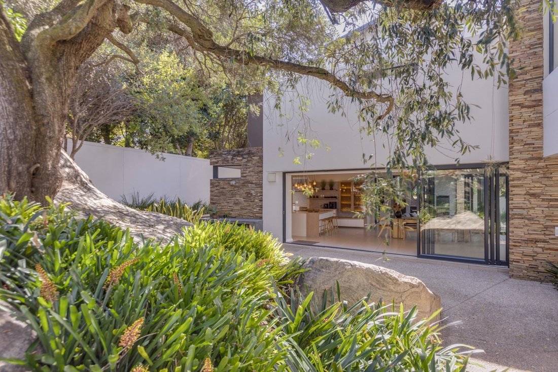 House in Sandton, Gauteng, South Africa 3 - 17860142