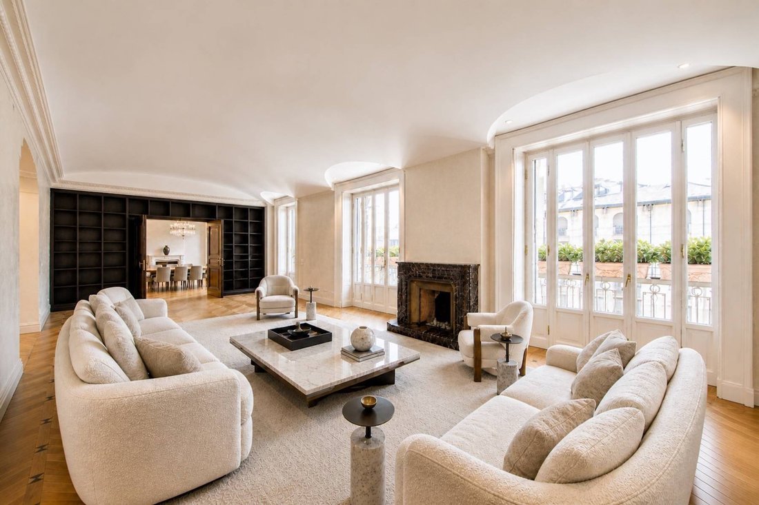 Apartment in Garibaldi - Porta Venezia, Milan, Lombardy 1 - 17859216