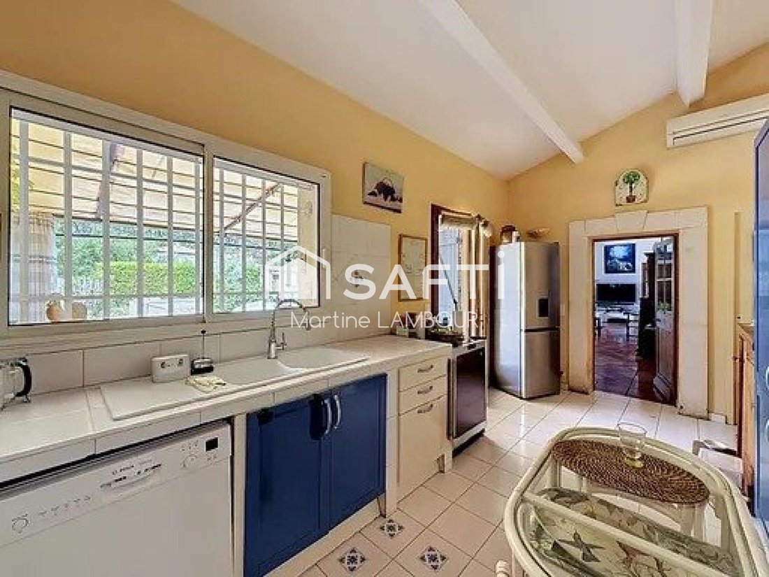 House in Paradou, Provence-Alpes-Côte d'Azur, France 4 - 17860514