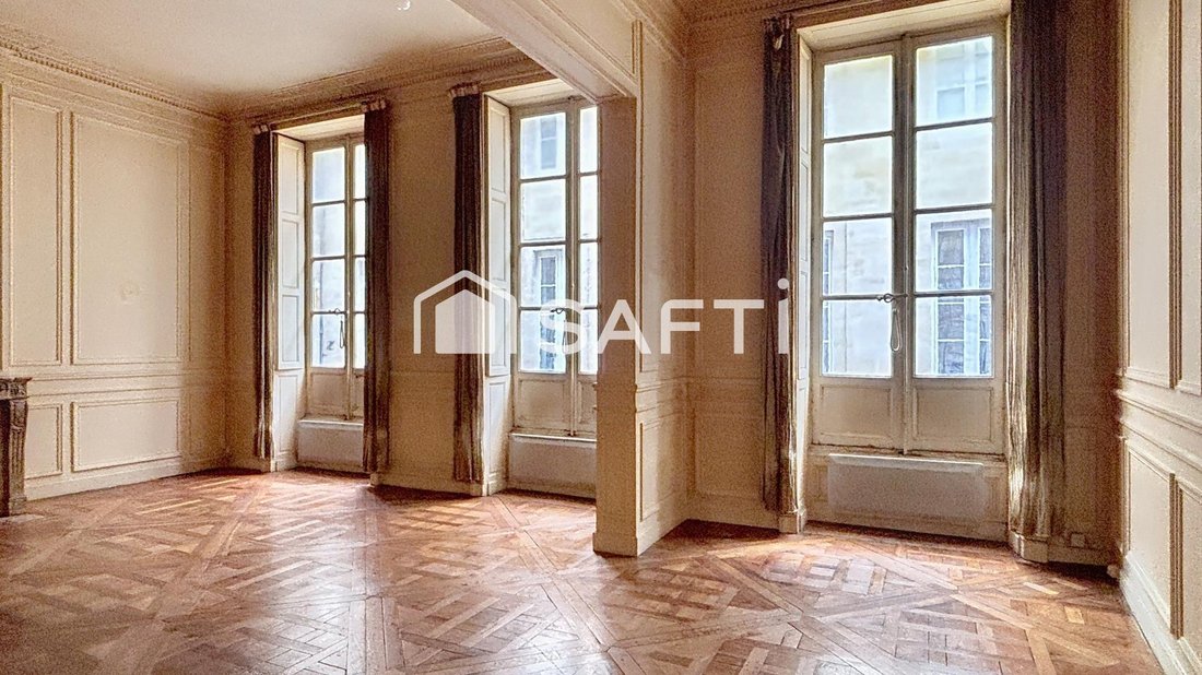 Apartment in Hôtel de Ville-Quinconce-Saint Seurin-Fondaudège, Bordeaux, France 2 - 17860607