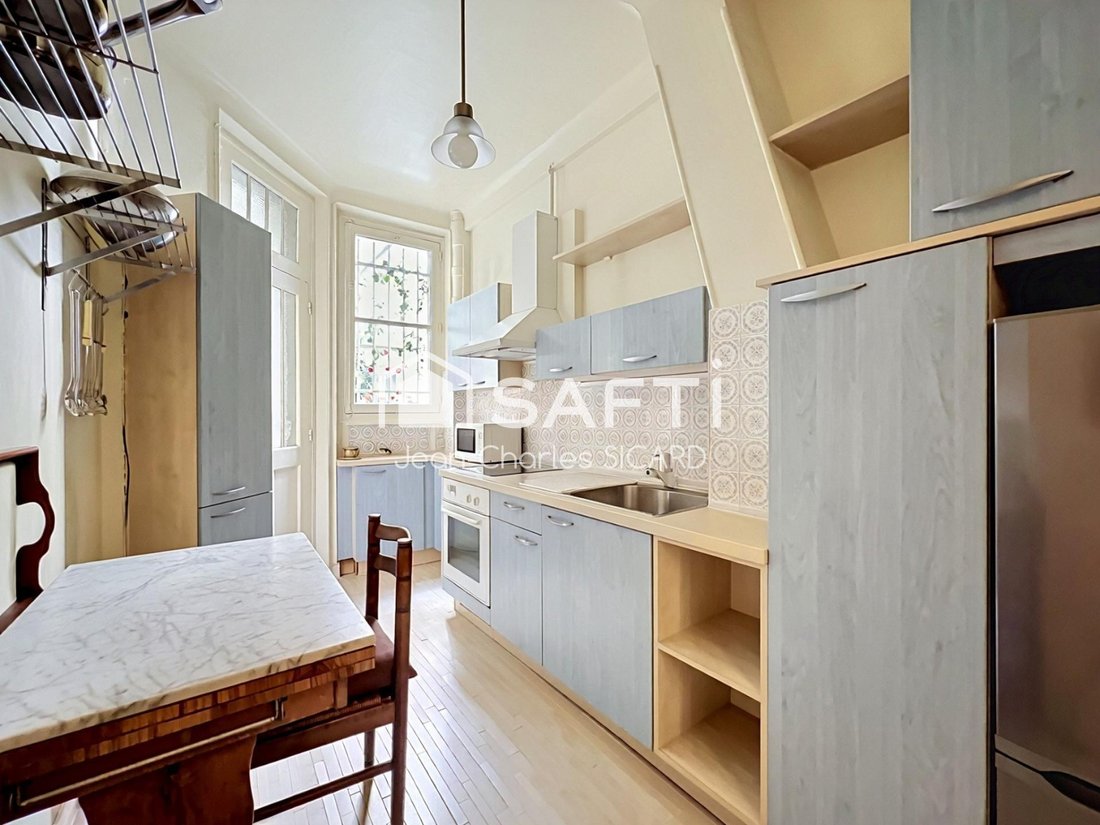 Apartment in Saint Lambert, Paris 15e Arrondissement, Paris 4 - 17860586