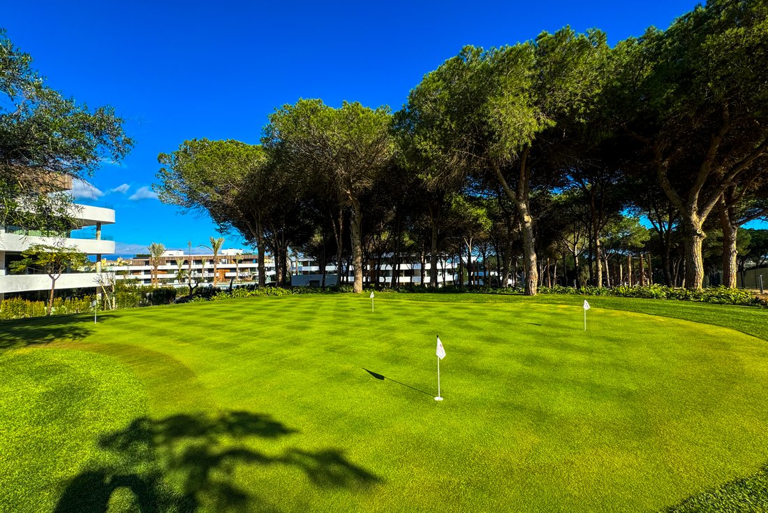 Apartment in Sotogrande, San Roque, Andalusia 1 - 16505326