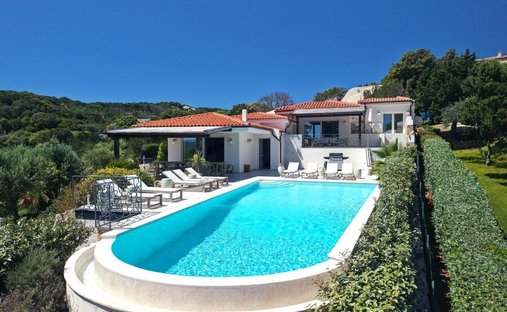Villa à Palau, Sardaigne, Italie 1