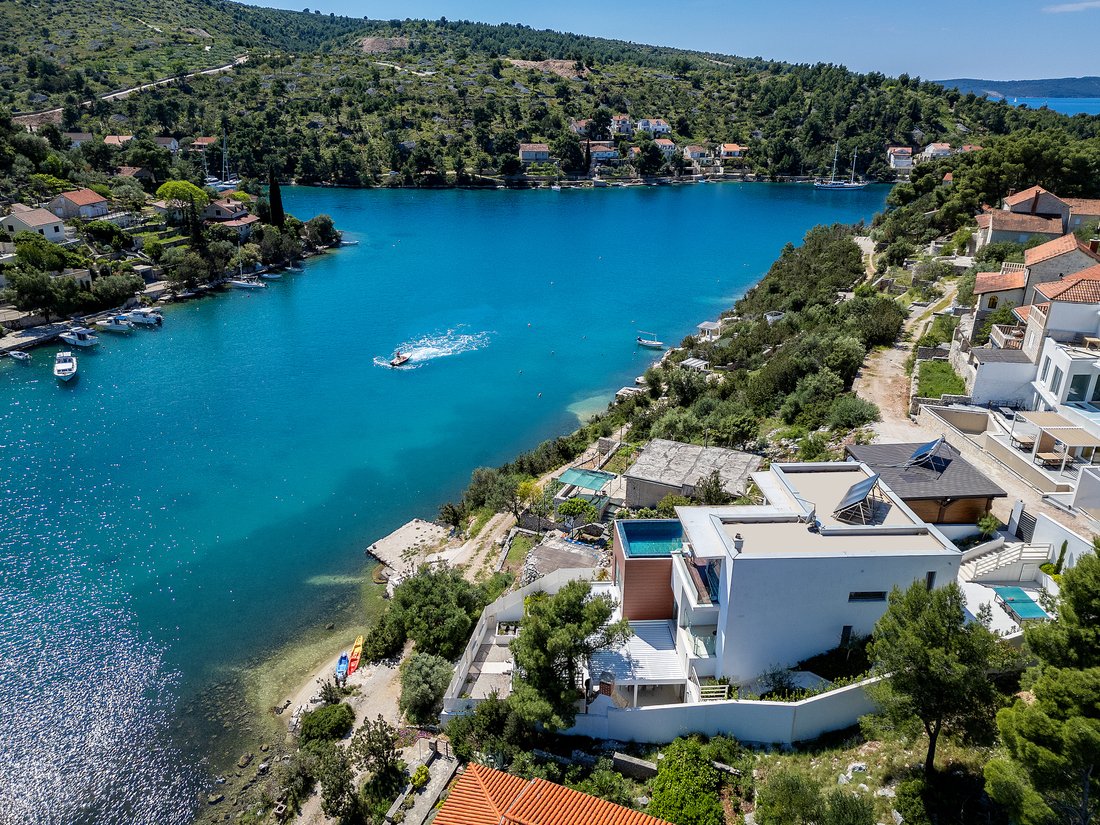 Villa in Milna, Split-Dalmatia County, Croatia 1 - 17860301