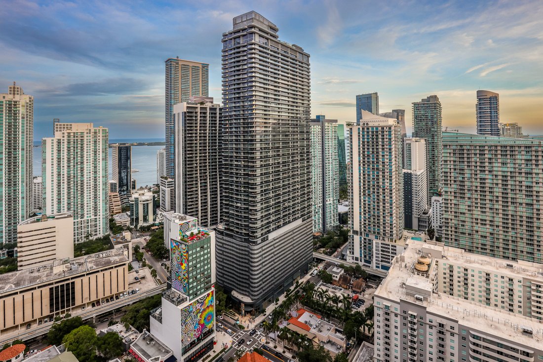 Condo in Miami, Florida, United States 4 - 17860311