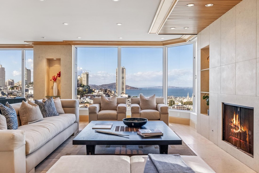 Condo in San Francisco, California, United States 3 - 17860295