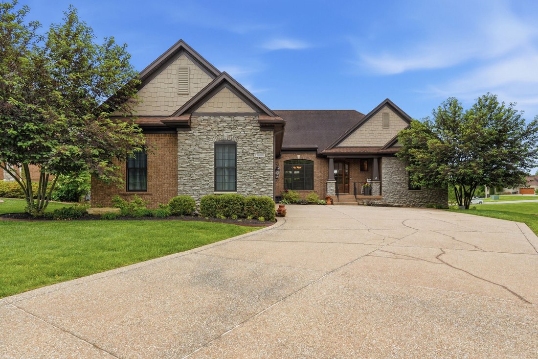 House in Watterson Park, Kentucky, United States 2 - 17860289