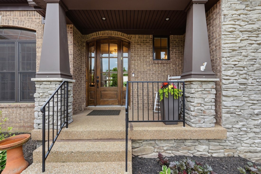 House in Watterson Park, Kentucky, United States 5 - 17860289
