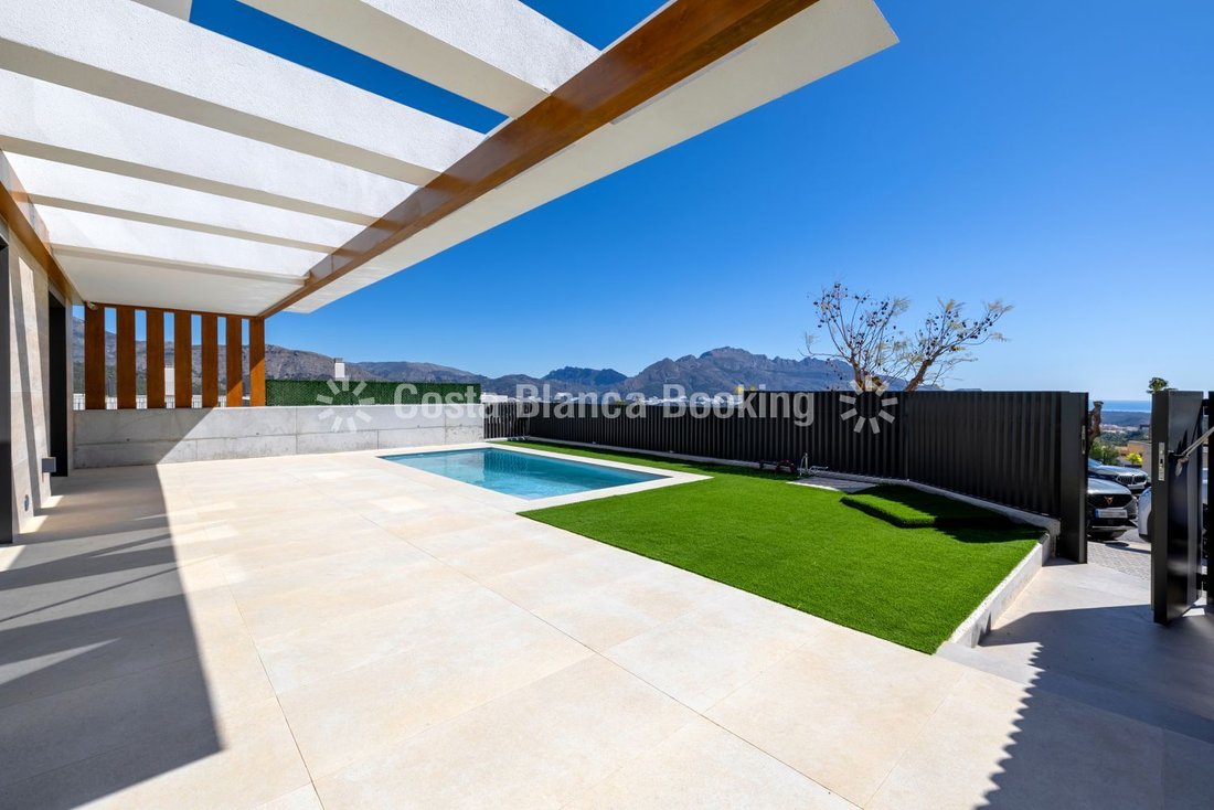 Chalet in Polop, Valencian Community, Spain 1 - 17860265