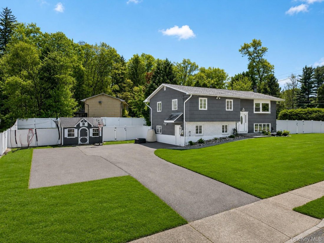 House in New City, New York, United States 3 - 17860271