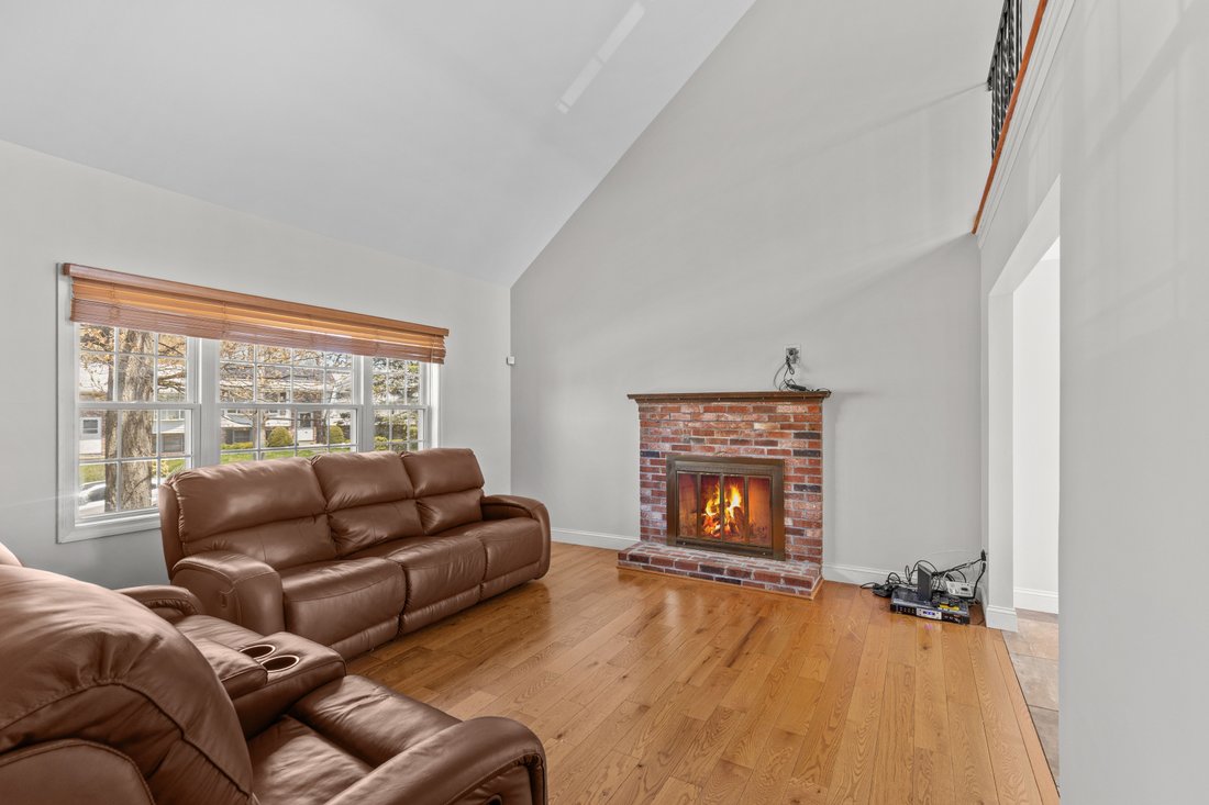 House in Randolph, Massachusetts, United States 5 - 17860275