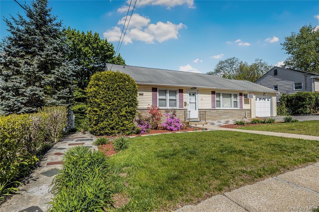 House in Yonkers, New York, United States 3 - 17860273