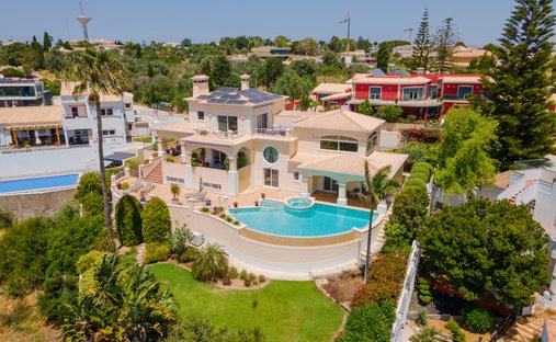 Villa in Praia da Luz, Algarve, Portugal 1
