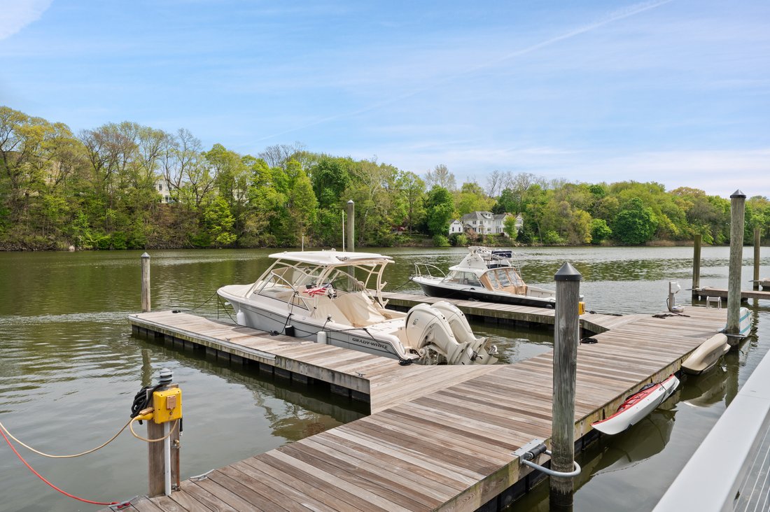 Condo in Greenwich, Connecticut, United States 3 - 17860394