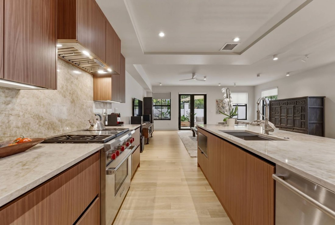 Townhouse in Miami, Florida, United States 2 - 17860478