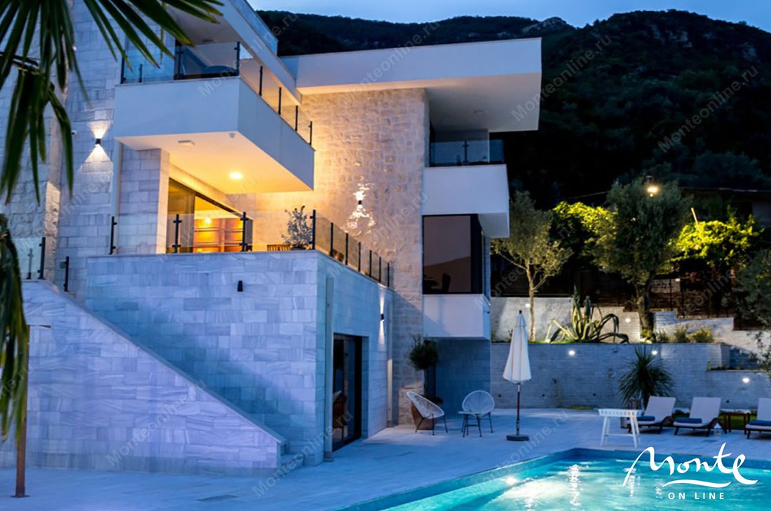 Villa in Đenovići, Herceg Novi Municipality, Montenegro 1 - 17861621