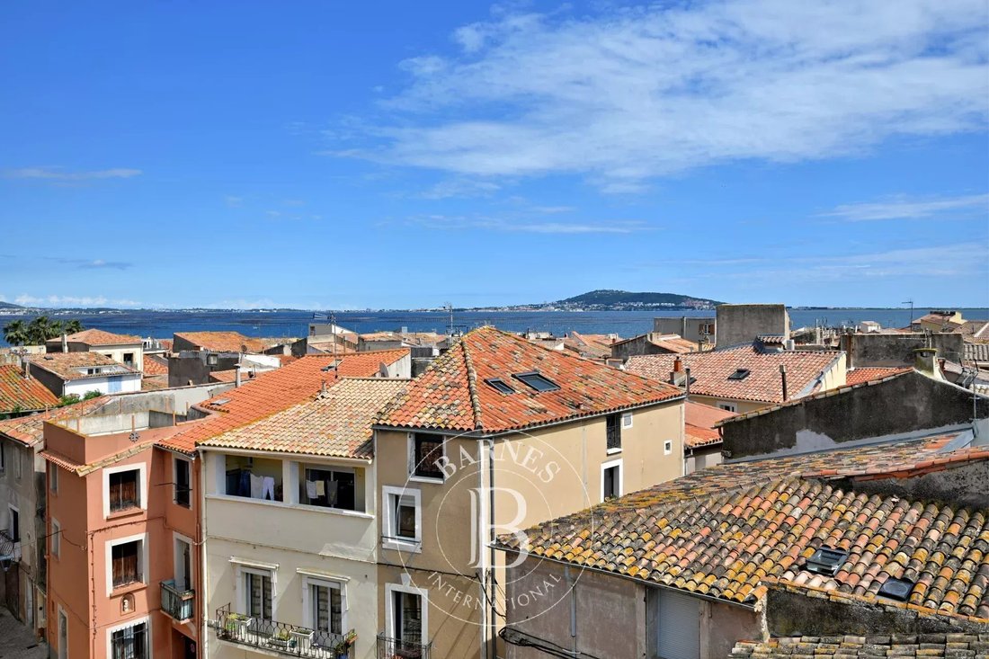 Townhouse in Mont Saint Clair-Hôtel de Ville, Sète, France 2 - 17862268