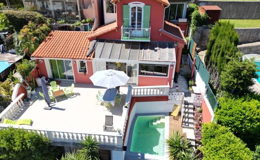 Townhouse in La Madeleine, Nice, France 1