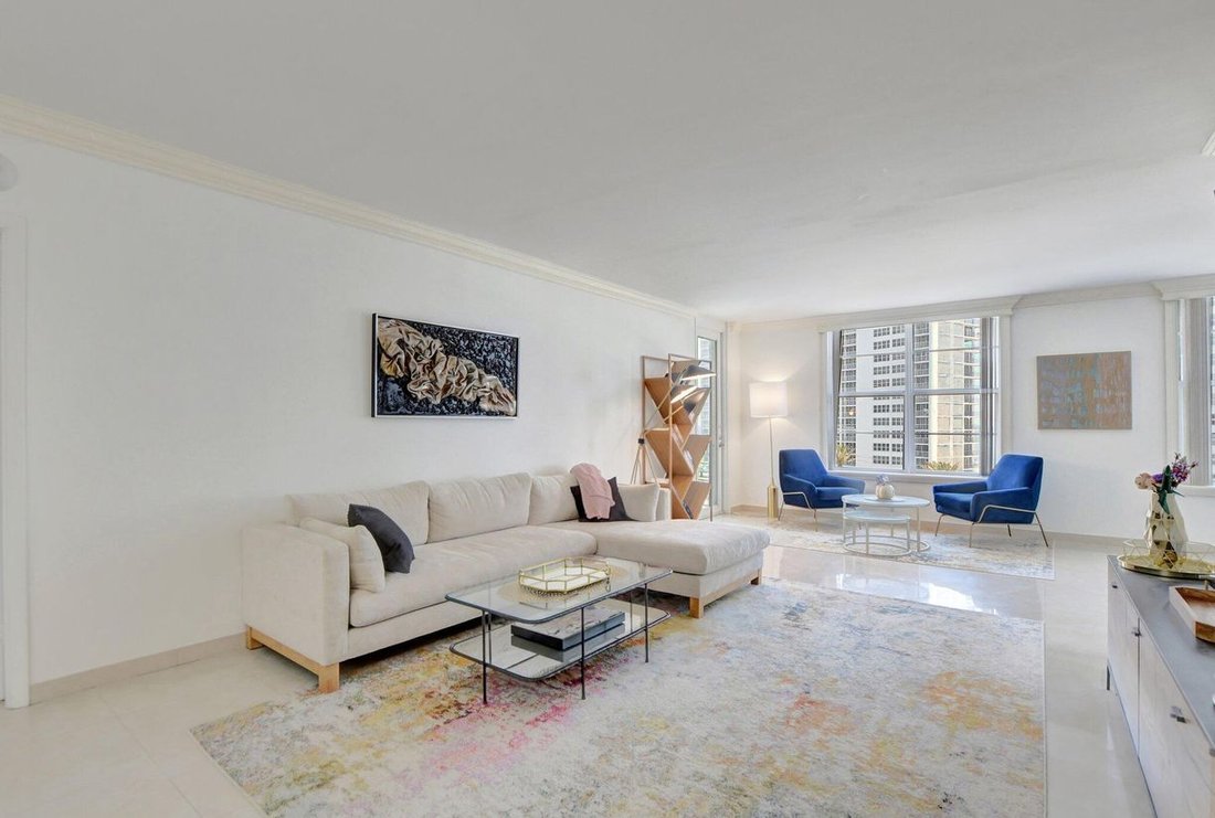 Condo in Boca Raton, Florida, United States 5 - 17863069