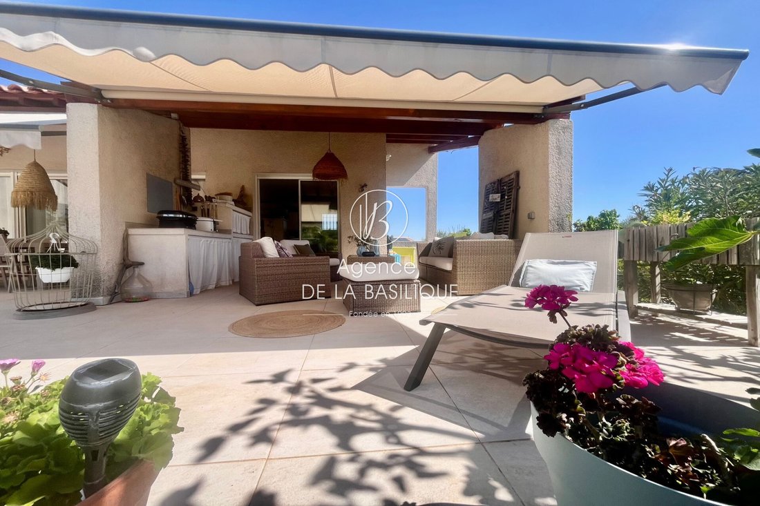Villa in Centre Ville, Saint-Maximin-la-Sainte-Baume, France 3 - 17861055