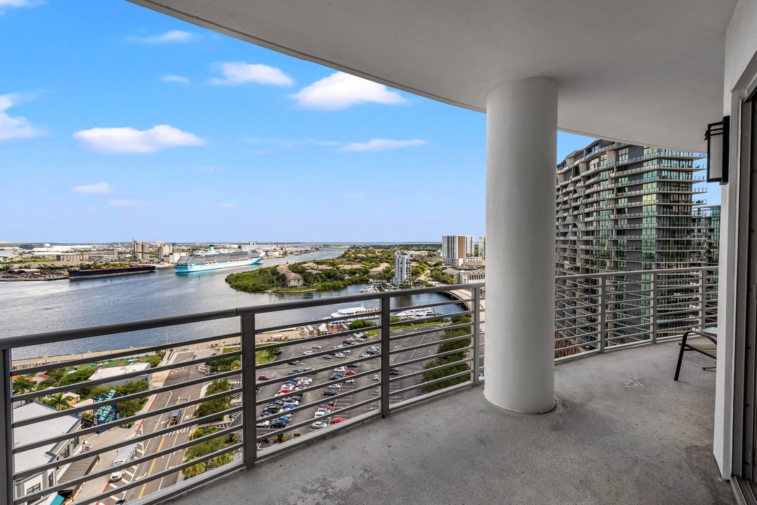 Condo in Tampa, Florida, United States 4 - 17863060