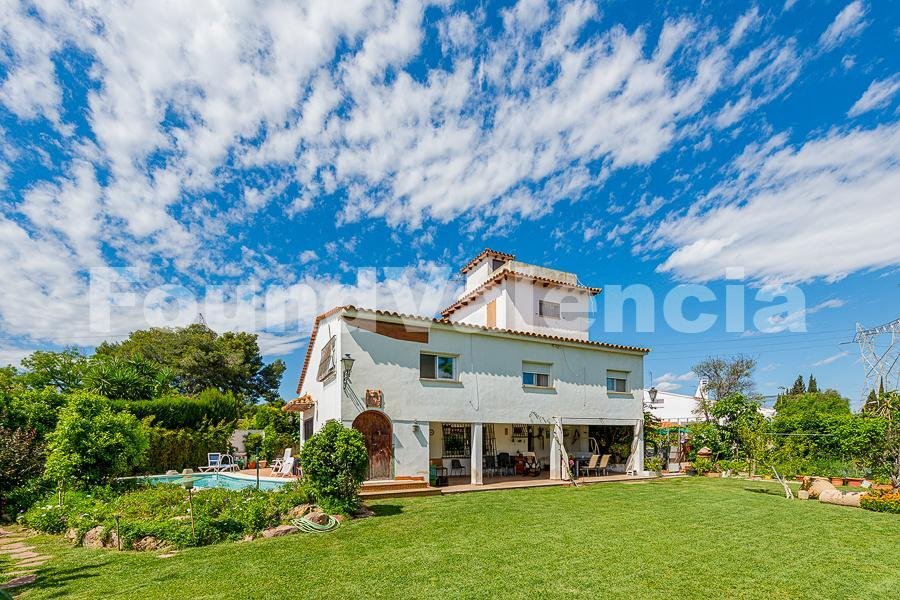 Villa in l'Eliana, Valencian Community, Spain 1 - 17860655