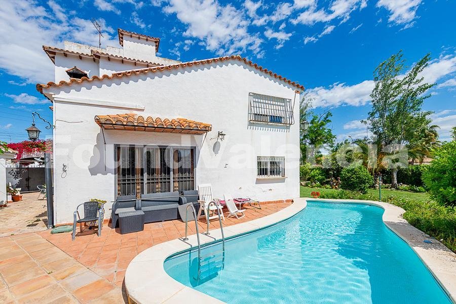 Villa in l'Eliana, Valencian Community, Spain 2 - 17860655