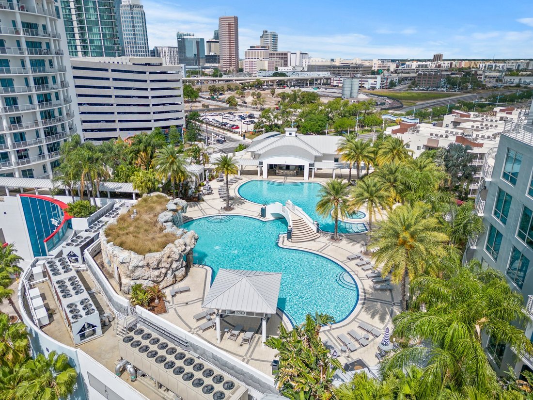 Condo in Tampa, Florida, United States 5 - 17863060