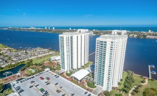 Condo in Holly Hill, Florida, United States 1