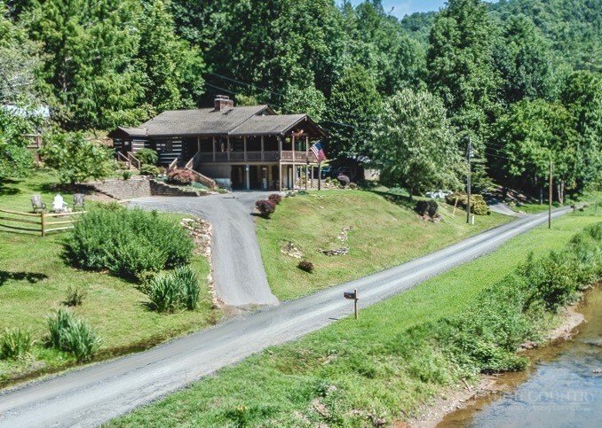 House in Lansing, North Carolina, United States 2 - 17861295