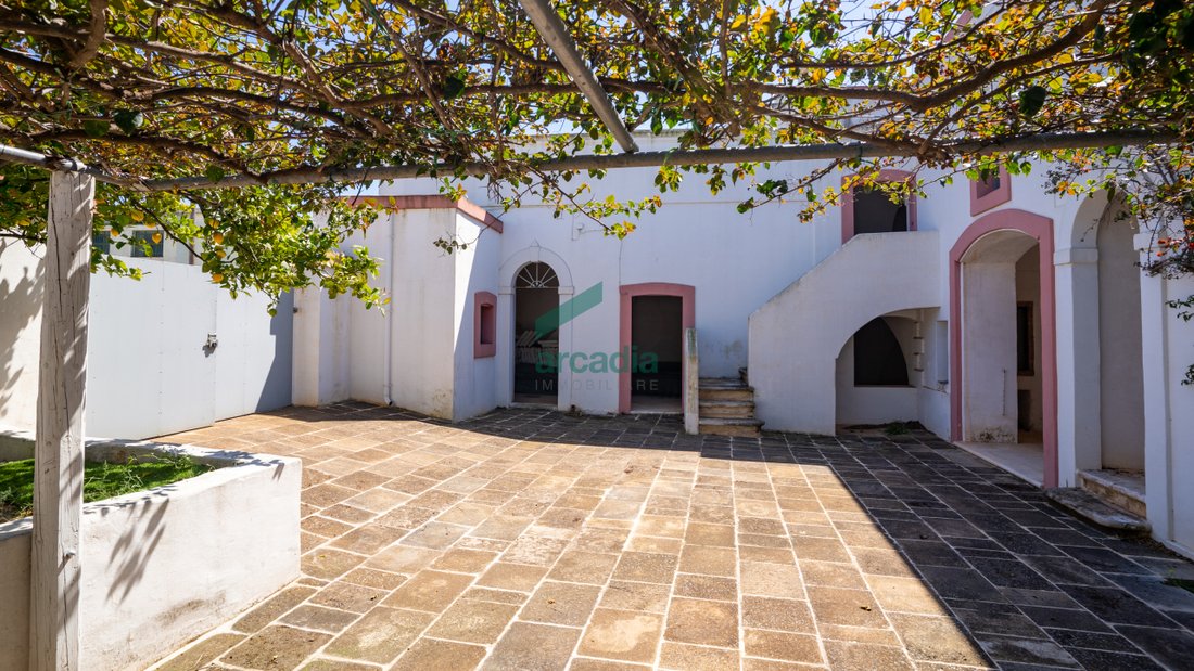 Country House in Pezze di Greco-Pozzo Faceto-Montalbano, Selva di Fasano, Apulia 3 - 17861281