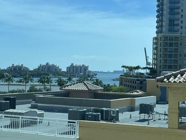 Condo in Miami Beach, Florida, United States 5 - 17410606