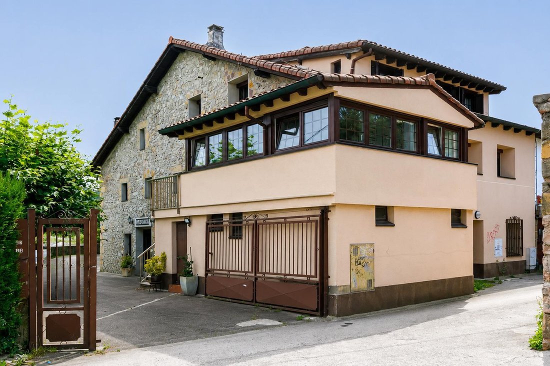 Villa in Ekialdea, Donostia-San Sebastian, Spain 5 - 17862119