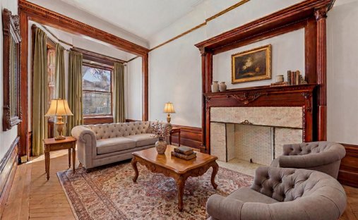 House in New York, New York, United States 1