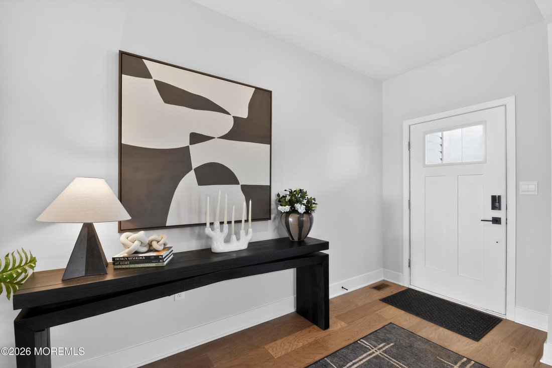 House in Manalapan Township, New Jersey, United States 2 - 17861438