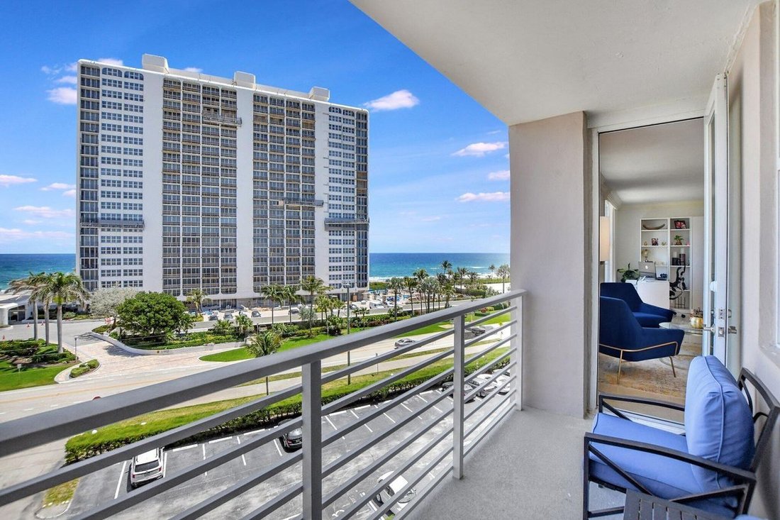 Condo in Boca Raton, Florida, United States 2 - 17863069