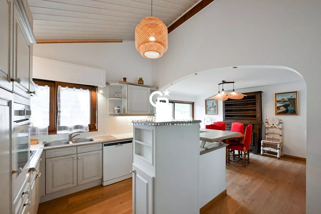 Apartment in Périphérie Nord Est Sud Est, Sallanches, France 2 - 17862434