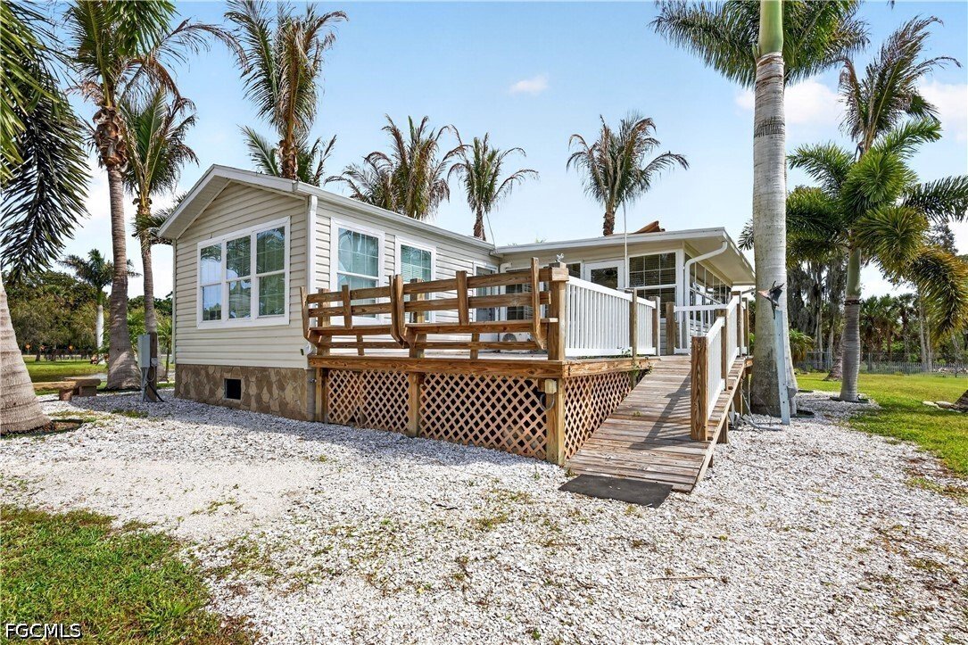 Moore Haven, Florida, United States 4 - 17173469