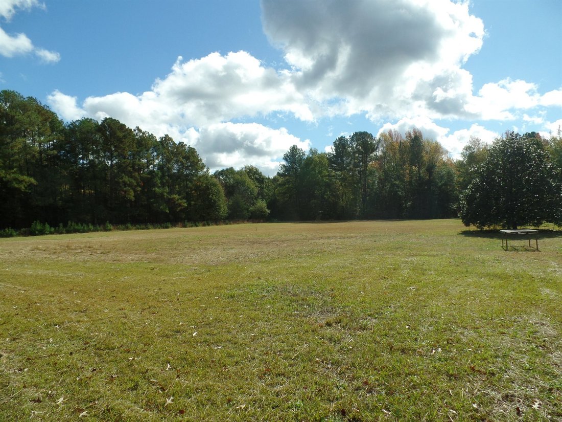 Land in Charlotte, North Carolina, United States 4 - 17868220