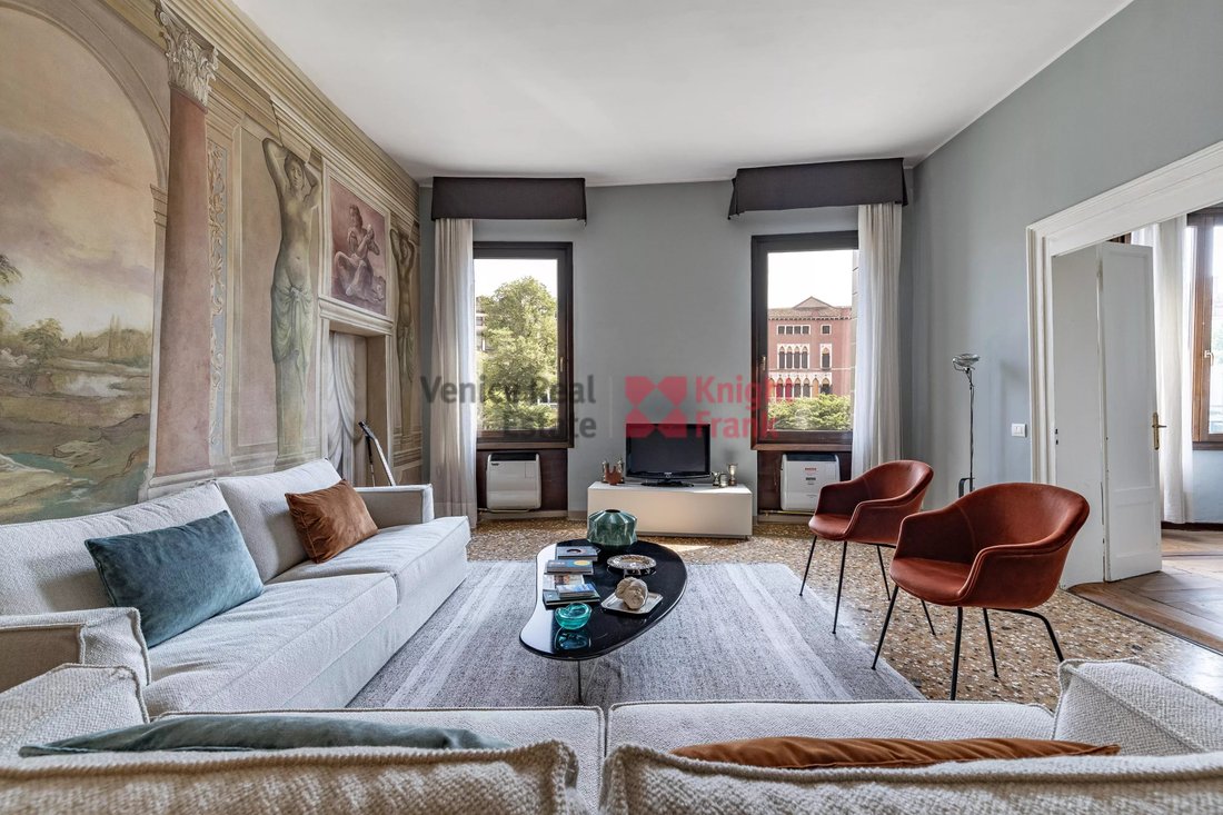 Apartment in Saint Paul, Venice, Italy 5 - 17869564