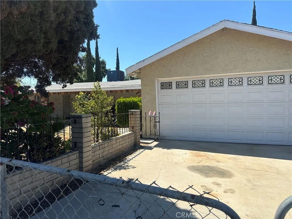 Moreno Valley, California, United States 2 - 17861568